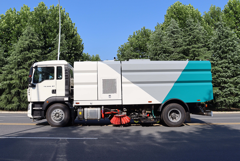 重汽豪沃9水7塵洗掃車