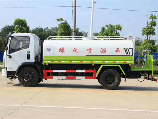 國(guó)六東風(fēng)大福瑞卡9.3方灑水車