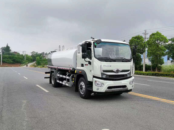 國(guó)六福田瑞沃12-15方灑水車(chē)