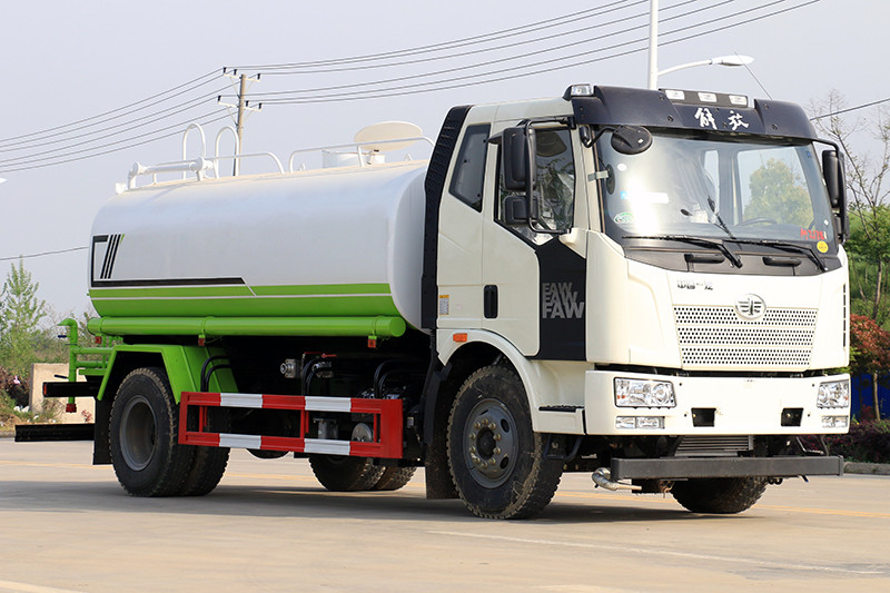 國(guó)六解放J6L 13方灑水車(chē)