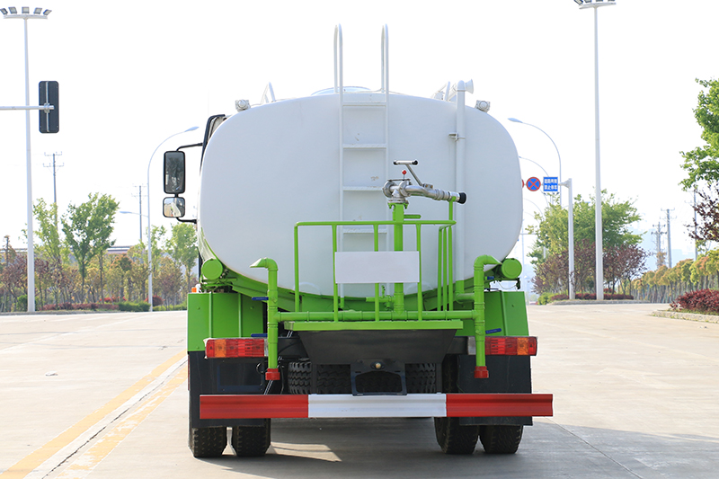 國六解放J6L  13方灑水車