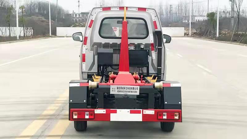 國六3方 藍(lán)牌長安勾臂垃圾車