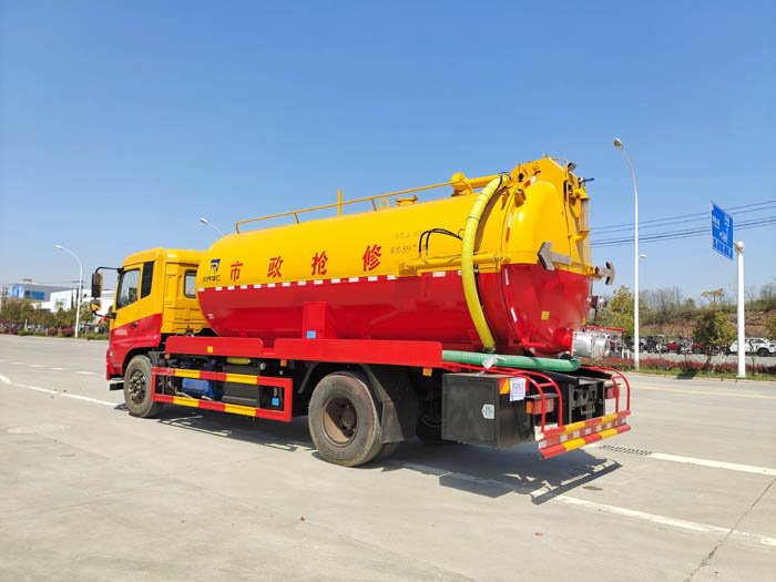 國六東風(fēng)天錦15方吸污車