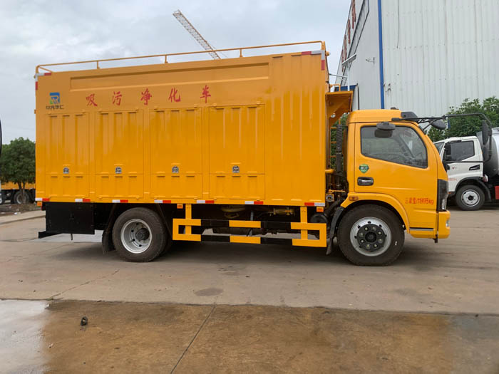 東風F7福瑞卡吸污凈化車